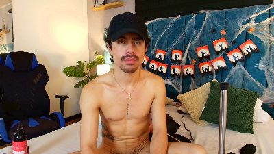 Ethan_Briggs_ live cam on Cam4