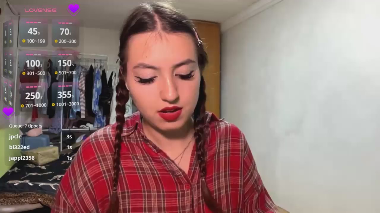 EthylKolata live cam on Cam4