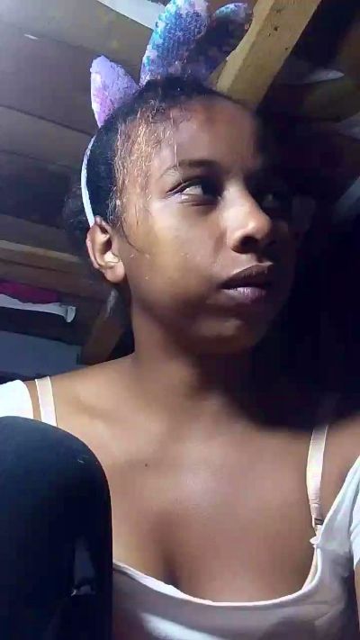 Eugenah2 live cam on Cam4