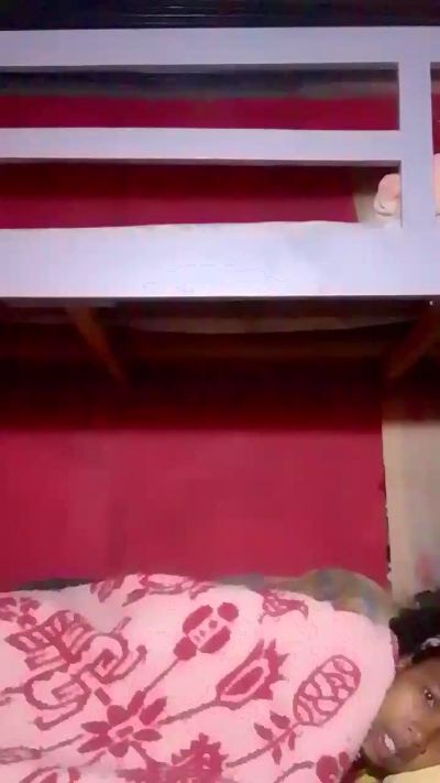 Eugenah2 live cam on Cam4