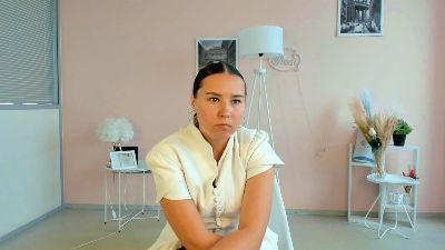 EugeneNiece live cam on Cam4