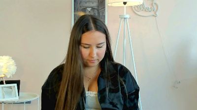 EugeneNiece live cam on Cam4