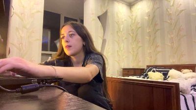 EugeniaStoffel live cam on Cam4
