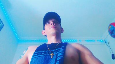 Eugy_dirty2022 live cam on Cam4
