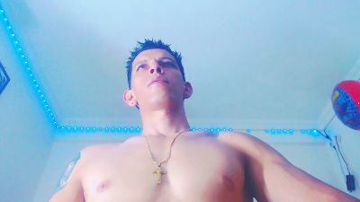 Eugy_dirty2022 live cam on Cam4