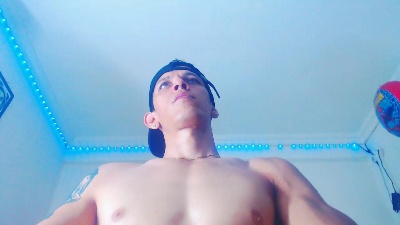 Eugy_dirty2022 live cam on Cam4