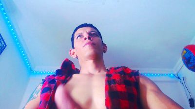 Eugy_dirty2022 live cam on Cam4