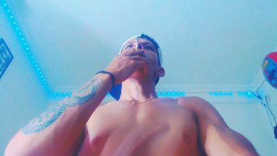 Eugy_dirty2022 live cam on Cam4