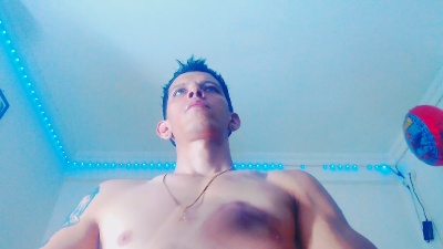 Eugy_dirty2022 live cam on Cam4