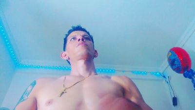 Eugy_dirty2022 live cam on Cam4