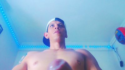 Eugy_dirty2022 live cam on Cam4