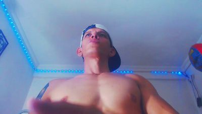 Eugy_dirty2022 live cam on Cam4
