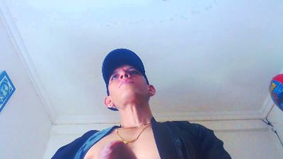 Eugy_dirty2022 live cam on Cam4