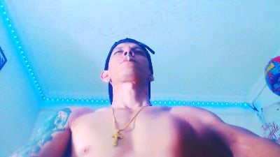 Eugy_dirty2022 live cam on Cam4