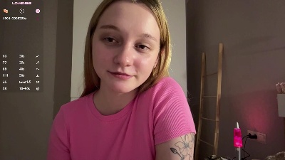 EvaEmbler live cam on Cam4