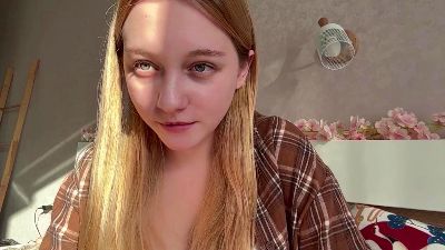 EvaEmbler live cam on Cam4