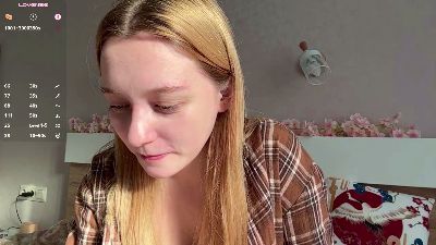 EvaEmbler live cam on Cam4