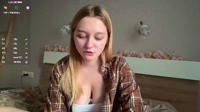 EvaEmbler live cam on Cam4