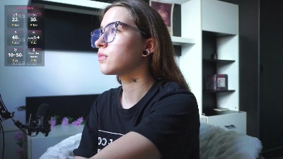 EvaVonMarx live cam on Cam4