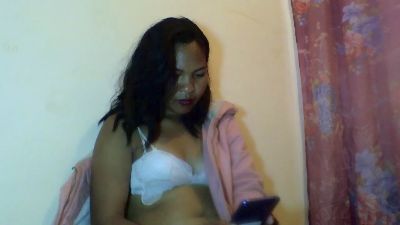 Evachate32 live cam on Cam4