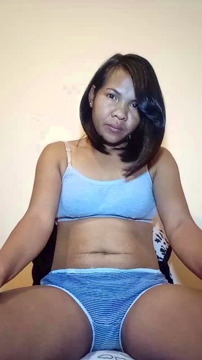 Evachate32 live cam on Cam4