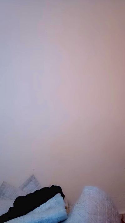 Evachate32 live cam on Cam4