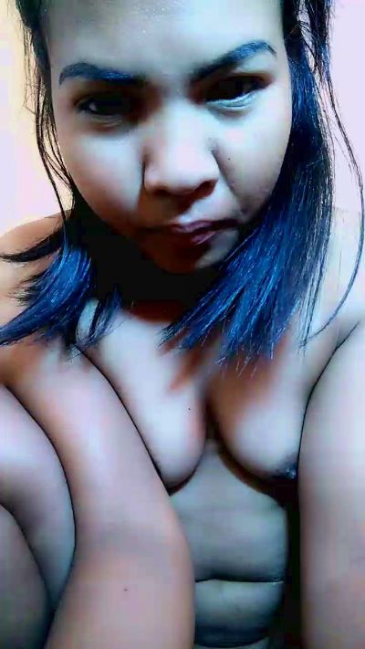 Evachate32 live cam on Cam4