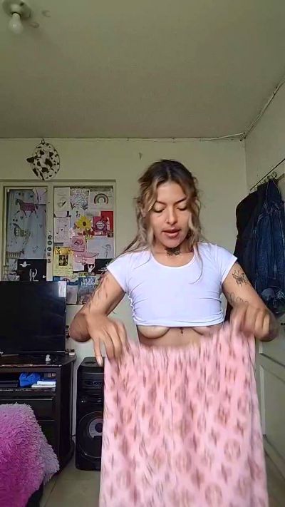 Evafuckass live cam on Cam4