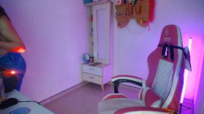 EvangelyneX live cam on Cam4