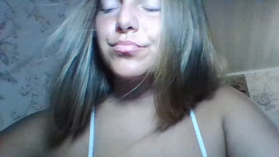 Evasapples2025 live cam on Cam4