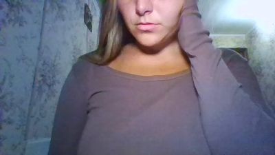 Evasapples2025 live cam on Cam4