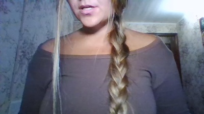 Evasapples2025 live cam on Cam4