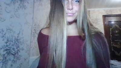 Evasapples2025 live cam on Cam4