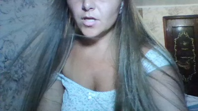 Evasapples2025 live cam on Cam4