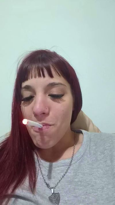 Eve3232 live cam on Cam4