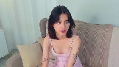EvelinRennaker live cam on Cam4