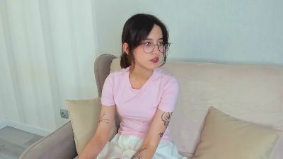 EvelinRennaker live cam on Cam4