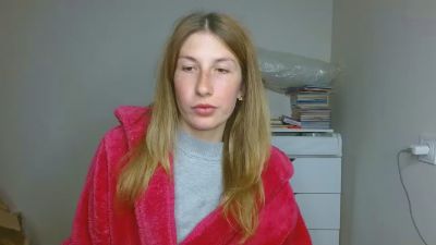Evelyn_21_m live cam on Cam4