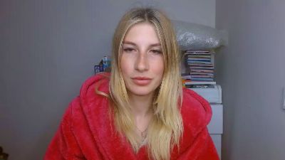 Evelyn_21_m live cam on Cam4