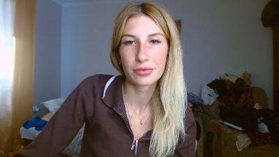 Evelyn_21_m live cam on Cam4