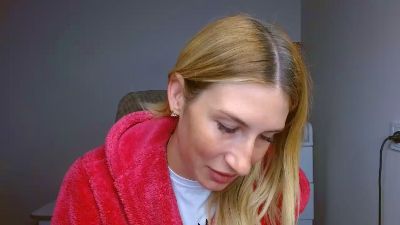 Evelyn_21_m live cam on Cam4