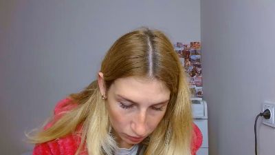 Evelyn_21_m live cam on Cam4