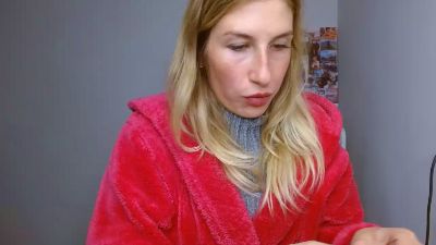 Evelyn_21_m live cam on Cam4