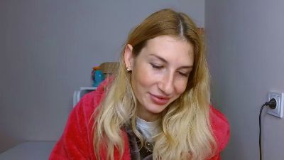 Evelyn_21_m live cam on Cam4