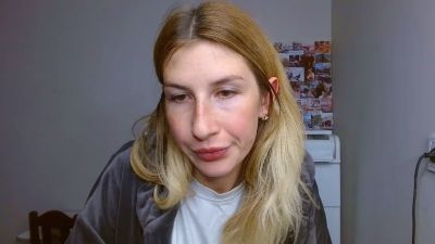 Evelyn_21_m live cam on Cam4