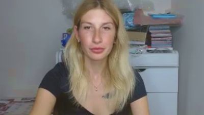 Evelyn_21_m live cam on Cam4