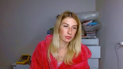 Evelyn_21_m live cam on Cam4