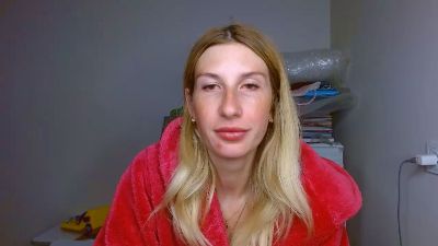 Evelyn_21_m live cam on Cam4