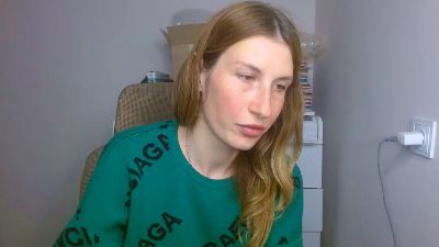 Evelyn_21_m live cam on Cam4