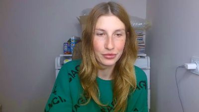 Evelyn_21_m live cam on Cam4